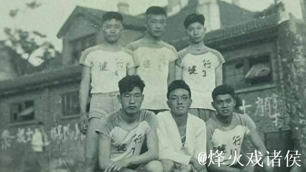 上海闲话聊体育｜泳坛名帅，起步竟是篮球人